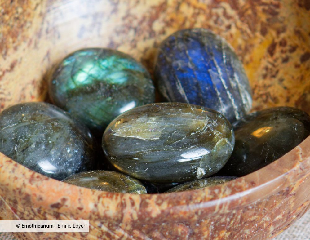 Labradorite – Pierre des thérapeutes : protection et intuition – Image 2