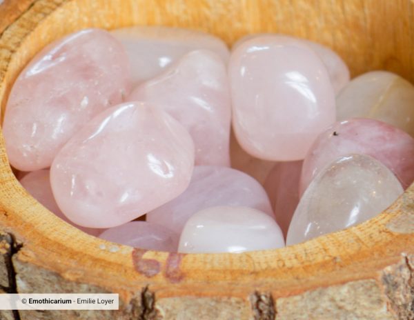 Quartz Rose Polie – Pierre d’amour authentique et de guérison émotionnelle