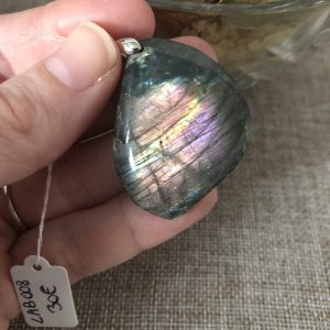 🌿 Pendentif en labradorite