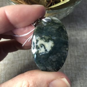 🌿 Pendentif en agate mousse