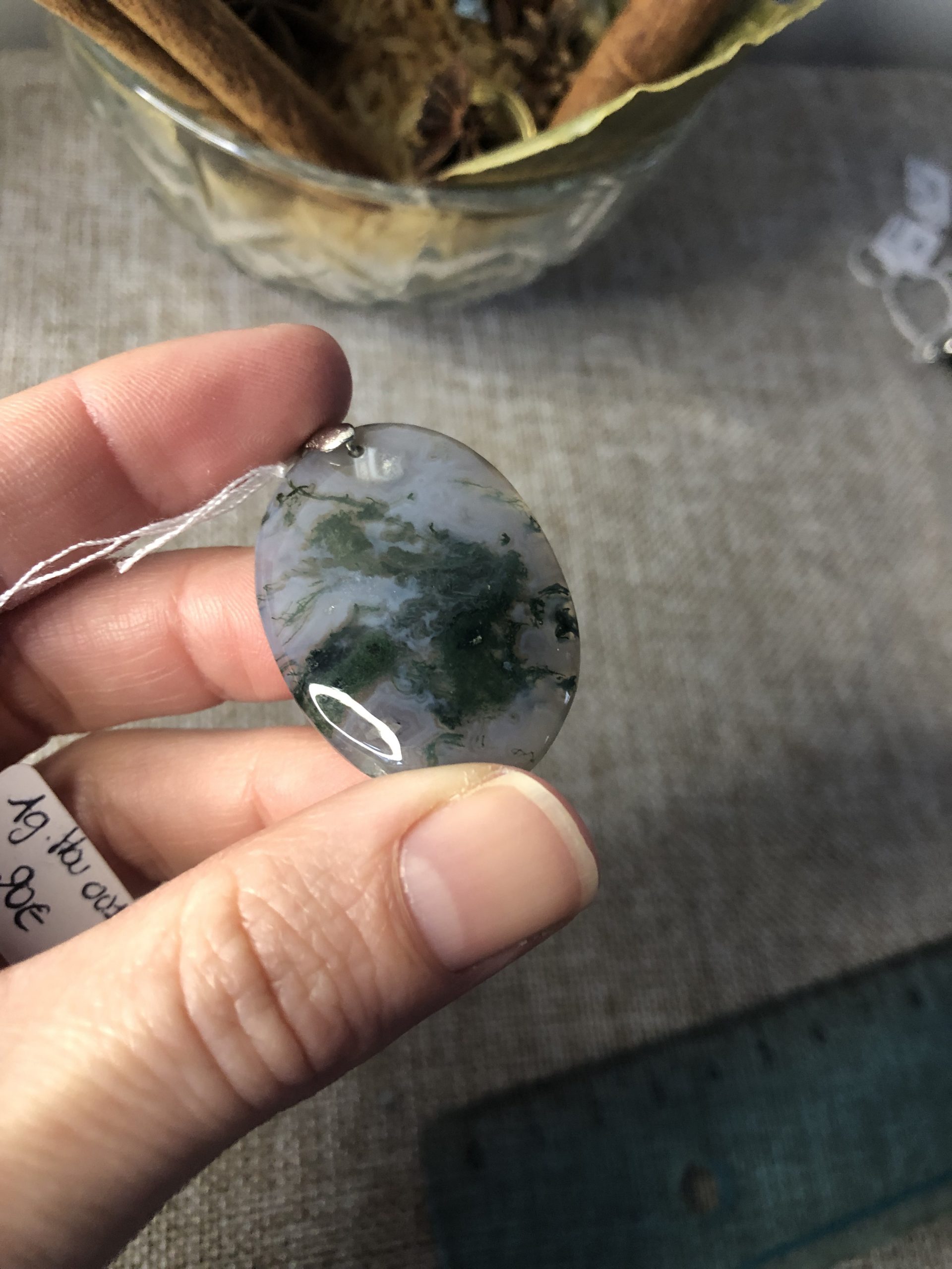 🌿 Pendentif en agate mousse